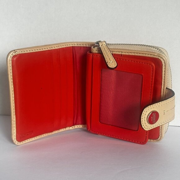 New Coach Wallet Small Red Embossed Shiny Snap Zip Around Women’s ID Bills Coins - Picture 5 of 10